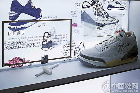 ��ΰ����á���չ���� Air Jordan 3 ��Ь�����������ʦ Tinker Hatfield �����ͼ