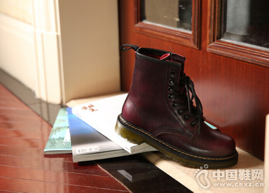 ڹ��Ƥ��Ʒ�Ƶ���ū����Ь�����ʶȵ�׷��