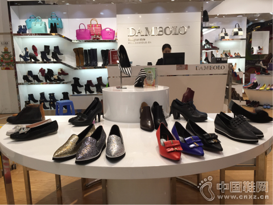 ڹ��Ƥ��Ʒ�Ƶ���ū����Ь�����ʶȵ�׷��