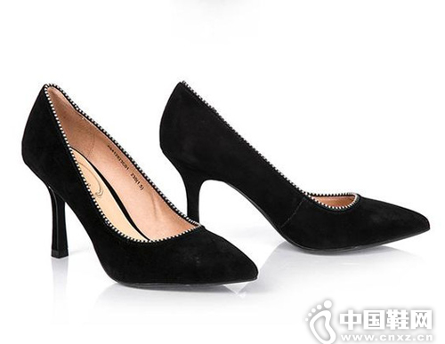 ͦ�����˸ı����������ϸ߸�Ь��Ů��