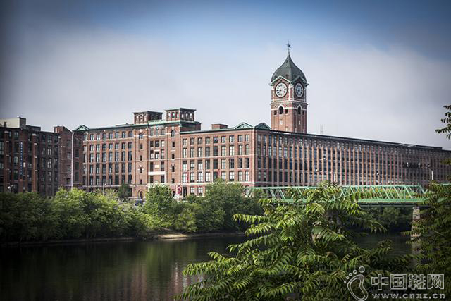 һ˫NB�˶�Ь������Ƴɵ�