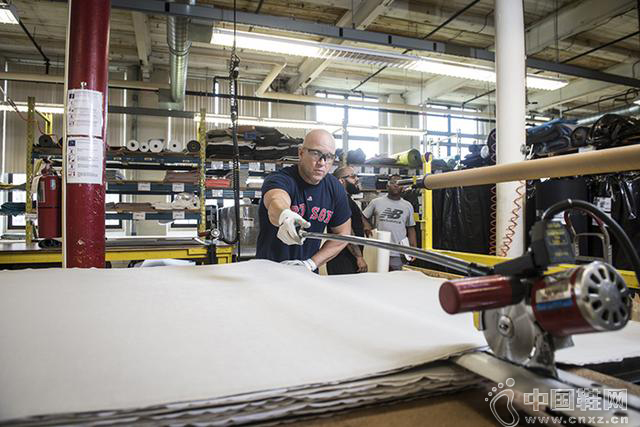 һ˫NB�˶�Ь������Ƴɵ�