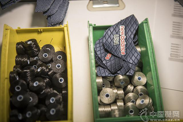 һ˫NB�˶�Ь������Ƴɵ�