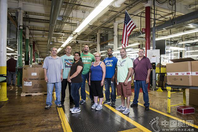 һ˫NB�˶�Ь������Ƴɵ�