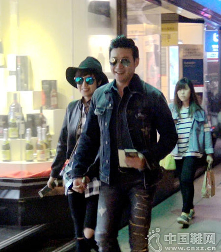 ½�㱫����ǣ�ֿ���Ӱ