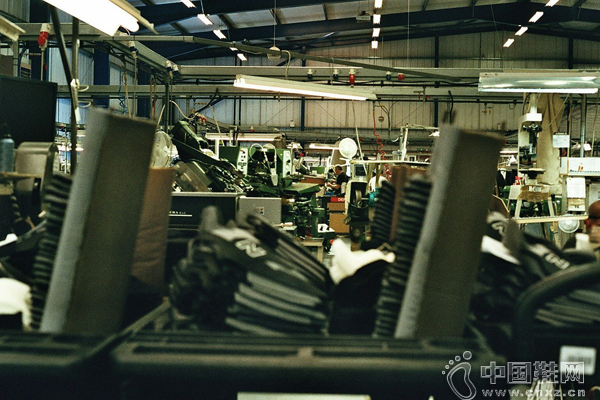 �߽���ʷ�ƾõ� New Balance Ӣ�� Flimby ����