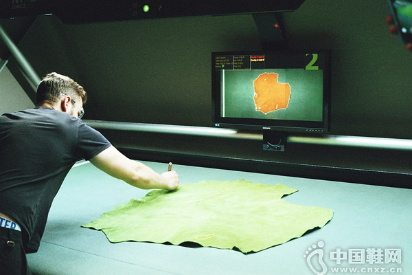 �߽���ʷ�ƾõ� New Balance Ӣ�� Flimby ����