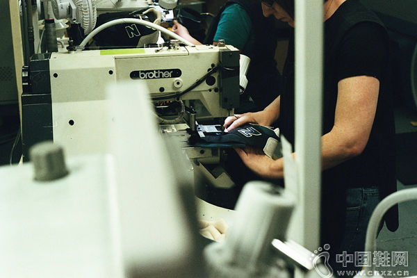 �߽���ʷ�ƾõ� New Balance Ӣ�� Flimby ����