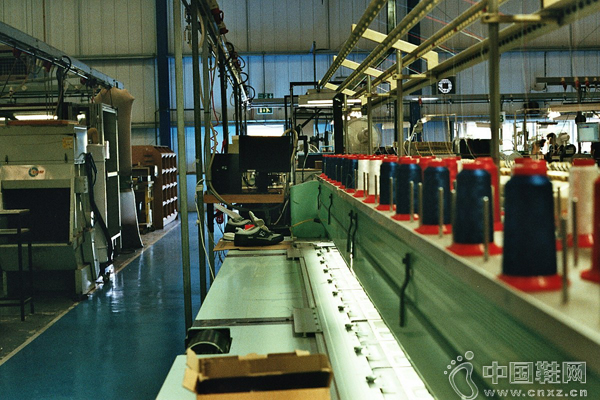 �߽���ʷ�ƾõ� New Balance Ӣ�� Flimby ����