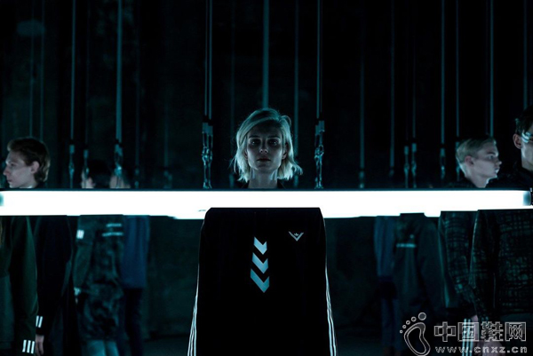 ��Ҷ�ݺ��ձ�Ʒ�Ƶĺ��������������κ�������