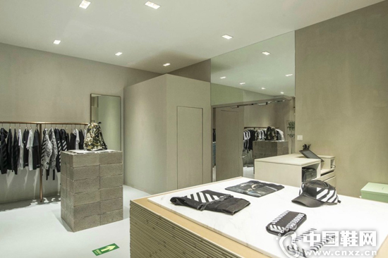 OFF-WHITE c/o VIRGIL ABLOH �����ŵ�