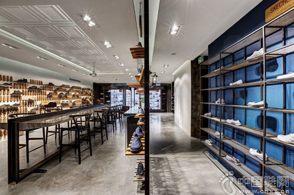 ˹����Sketchers������Ь������»���