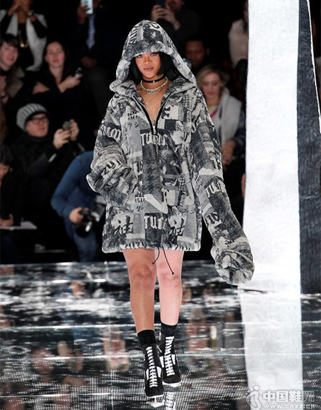 �����ٹ���Ϊ�Լ�վ̨ �������ⲽ���ƺ��߶���