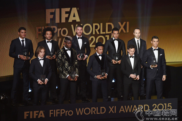 �������²���ͣ�Ϊ�Լ��������г��ϸ�����