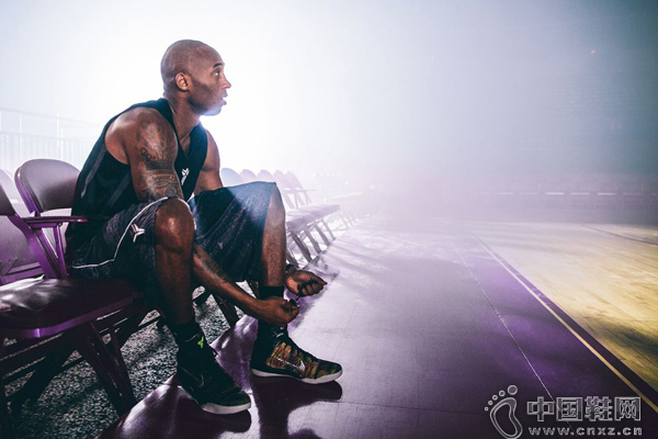 Nike ���Ƴ� Kobe Bryant ȫ��ǩ��Ь