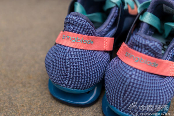 Adidas 2016����Running Springbladeϵ�еǳ�