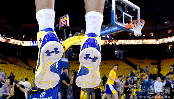 ������ѵ��ʱ������Curry Oneսѥ