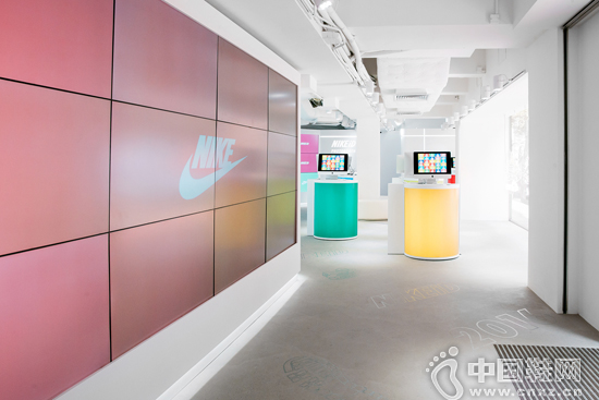 NIKEiD AIR MAX �޶���