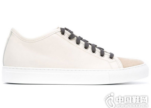 ������챸����8˫С��Ь�͹��ˣ�