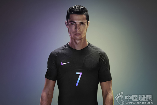 Nike Vaporϵ������AeroSwift Technology�����˶���