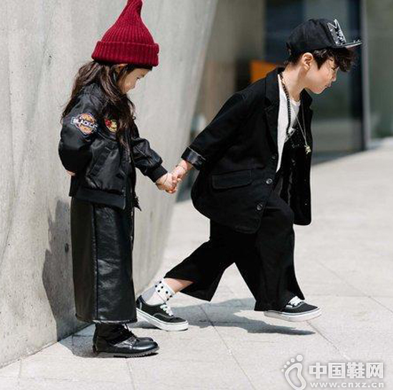 ���ĳ�����ʱװ�ܳ��⾹Ȼ��������ǣ�