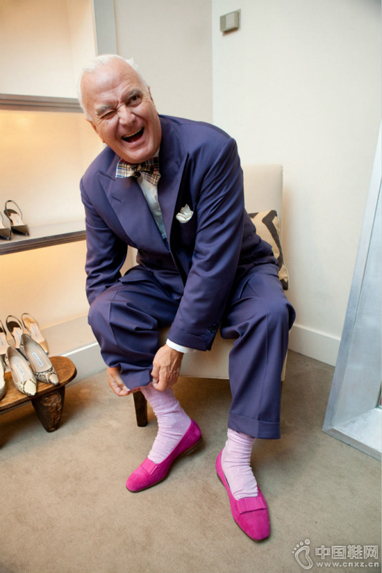��Manolo Blahnik �Դ��Լ���Ƶ�Ь