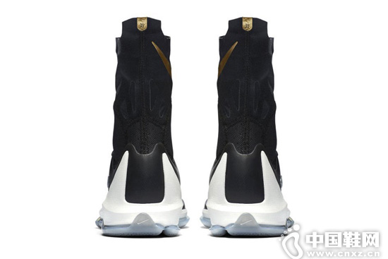 Nike �ͳ� KD 8 Elite �ڽ���ɫ�汾