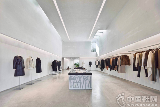 Helmut Lang ��ɼ����