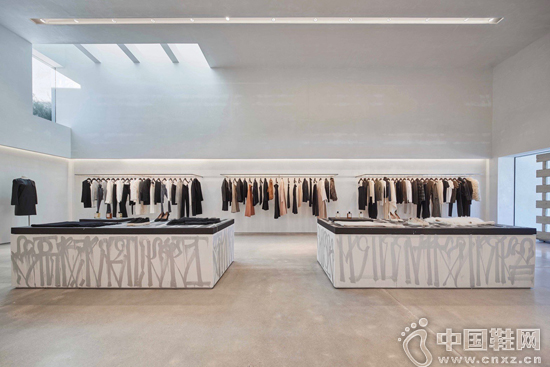 Helmut Lang ��ɼ����