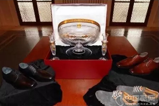 ϰ����յ���3˫����Ь(��װ�����С��˶�ƤЬ��һ˫)