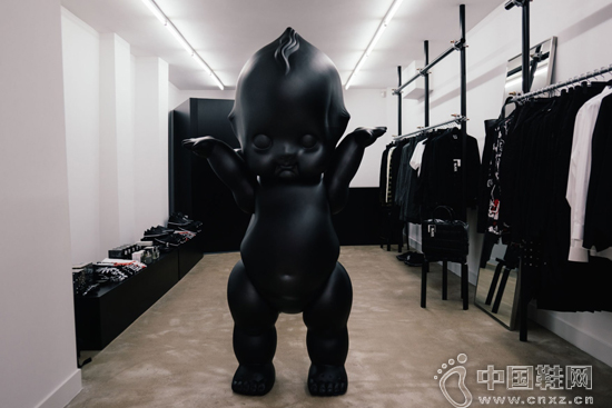 BLACK COMME des GAR&Ccedil;ONS