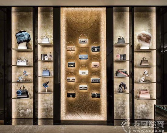 FENDI �����콢��