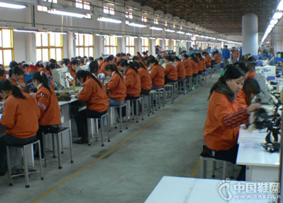 Խ�ϳ�̨��Ь������