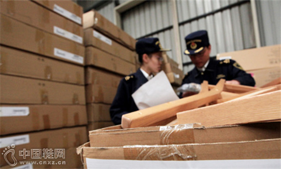 4.6��˫��ð�˶�Ь�����ݺ����������