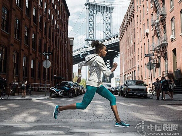 Ϊ��׷���Ϳˣ������ڸ߶�������������Щ�ı�