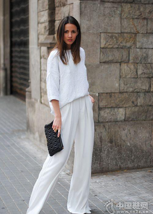 All-white������