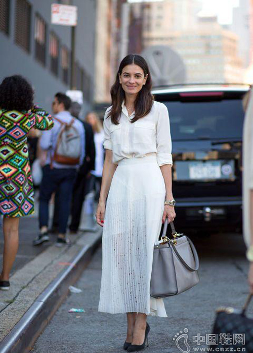 All-white������