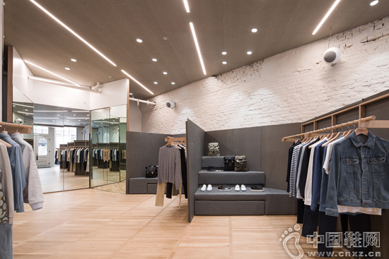 A.P.C. �ɽ�ɽ��