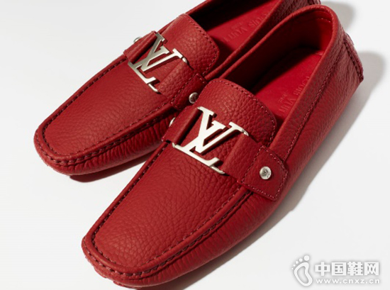 ·�����ǳ�Ь