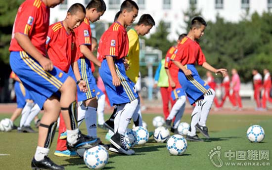 ����������������Ϊ��У԰������һ�����߷�չǱ����ϸ���г���