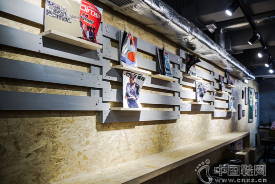 Snkrholic ������ǵ�