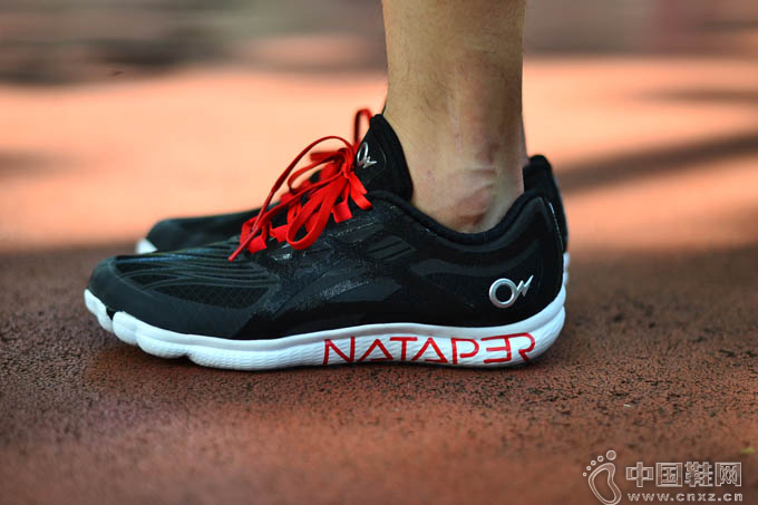 Nataper OK42��רΪ�����˴���Ĺ�����Ь