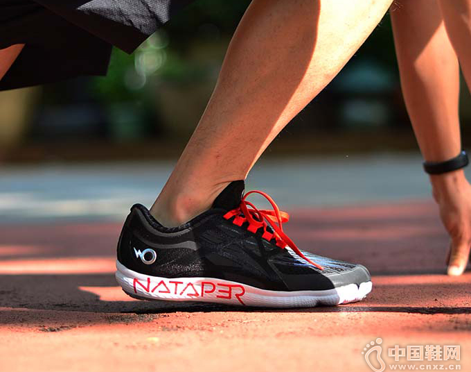 Nataper OK42��רΪ�����˴���Ĺ�����Ь