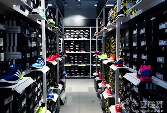 Adidas����ֱӪ���ڲ�ʵ��