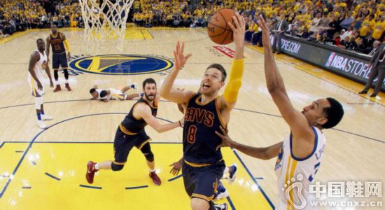 ��ʿ�Ӻ������ޡ�����ά����Ͷ��