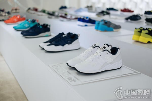New Balance 580ϵ��20�������Pop-up Gallery