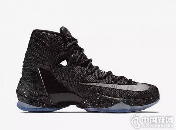 �ղ��ʡ�ղķ˹��13��ǩ��Ь