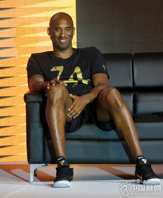 �Ʊ��Ͻ�ʾ�� Kobe 11 Elite ��GCR�� ��ɫ