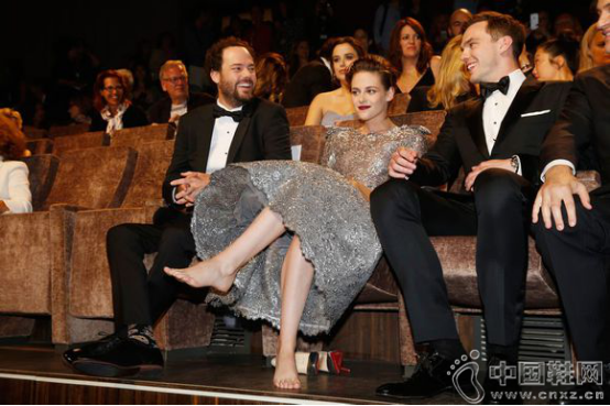 It��s Q������Щƽ��Ь��