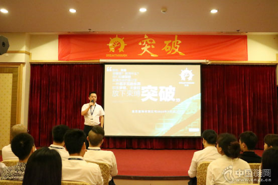 ����ūЬ������